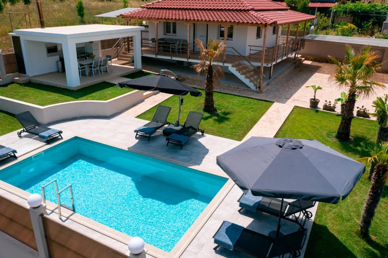 Villa Liana , Private Villa With Pool And Garden Vergia Zewnętrze zdjęcie
