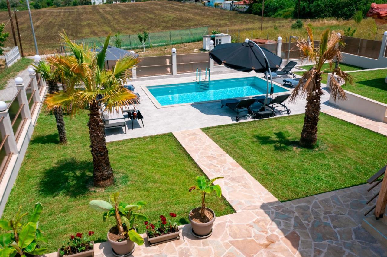 Villa Liana , Private Villa With Pool And Garden Vergia Zewnętrze zdjęcie